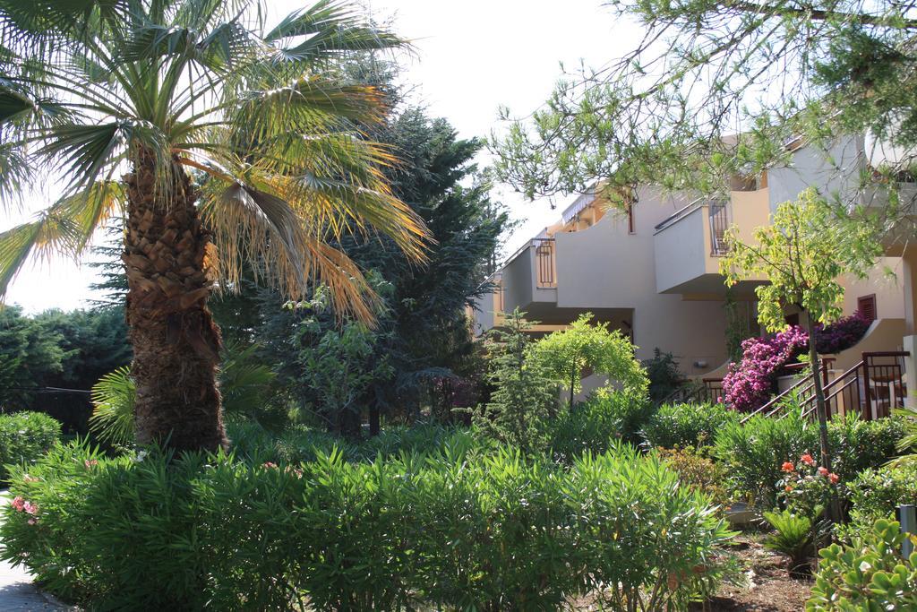 Residence Villa Agrimare Vieste Bagian luar foto